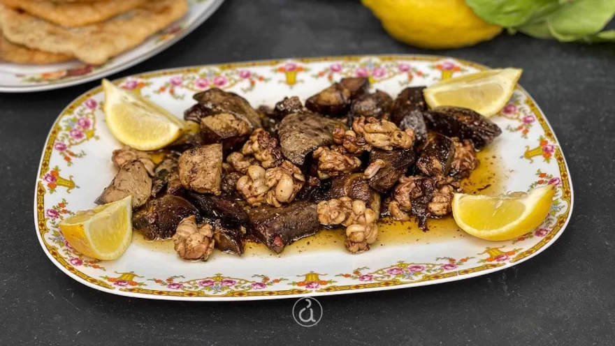 Ο μεζές του μερακλή: Συκωταριά στο τηγάνι με μπόλικο λεμόνι - Το Νο1 μυστικό για να σου βγει 