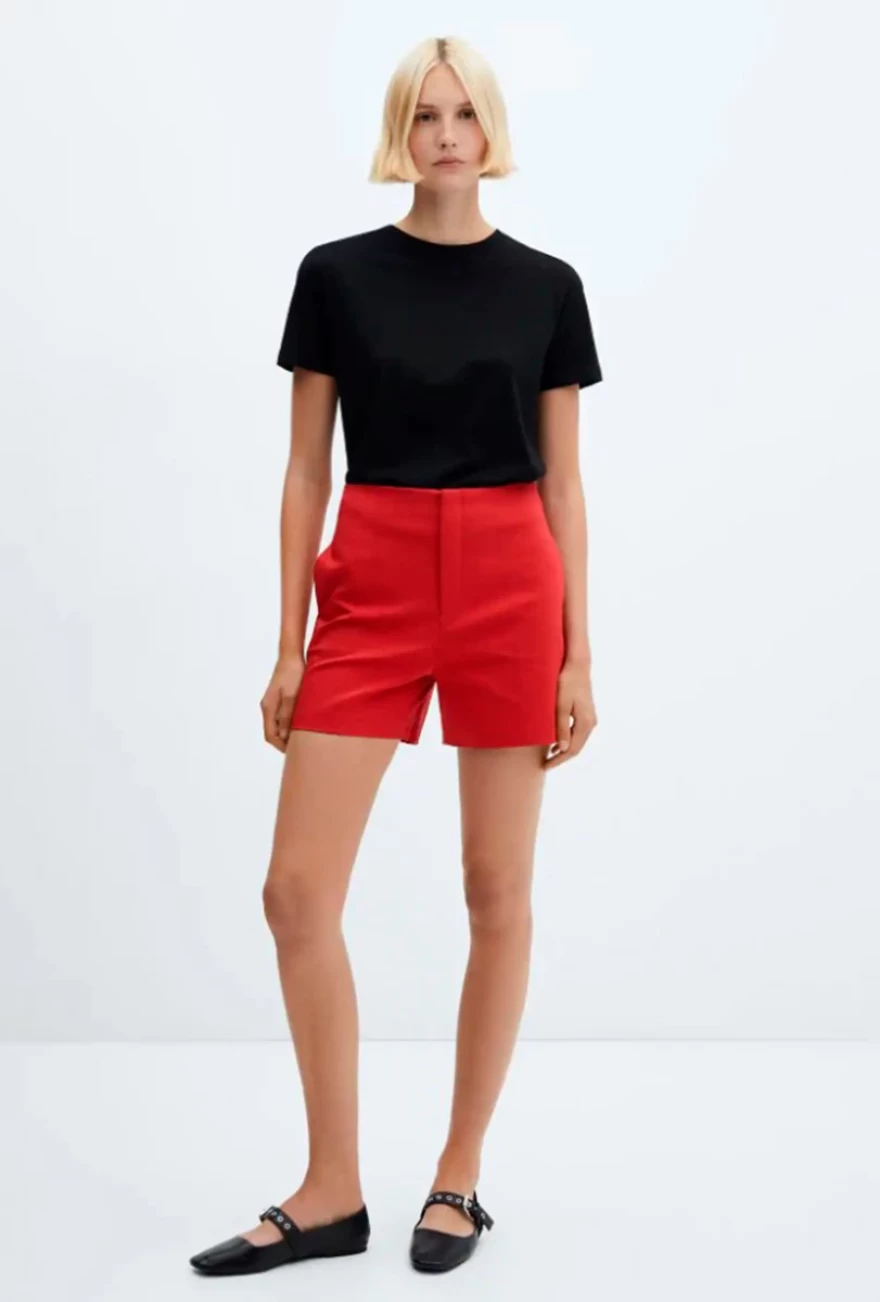 κόκκινο σορτς