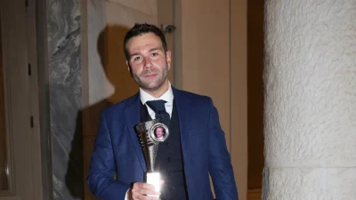 Spoiler Alert: «Θα έχουμε ένα ναυάγιο στο οποίο θα...» -  Oλά όσα αποκάλυψε ο Τάσος Ιορδανίδης για τη "Γη της Ελιάς"