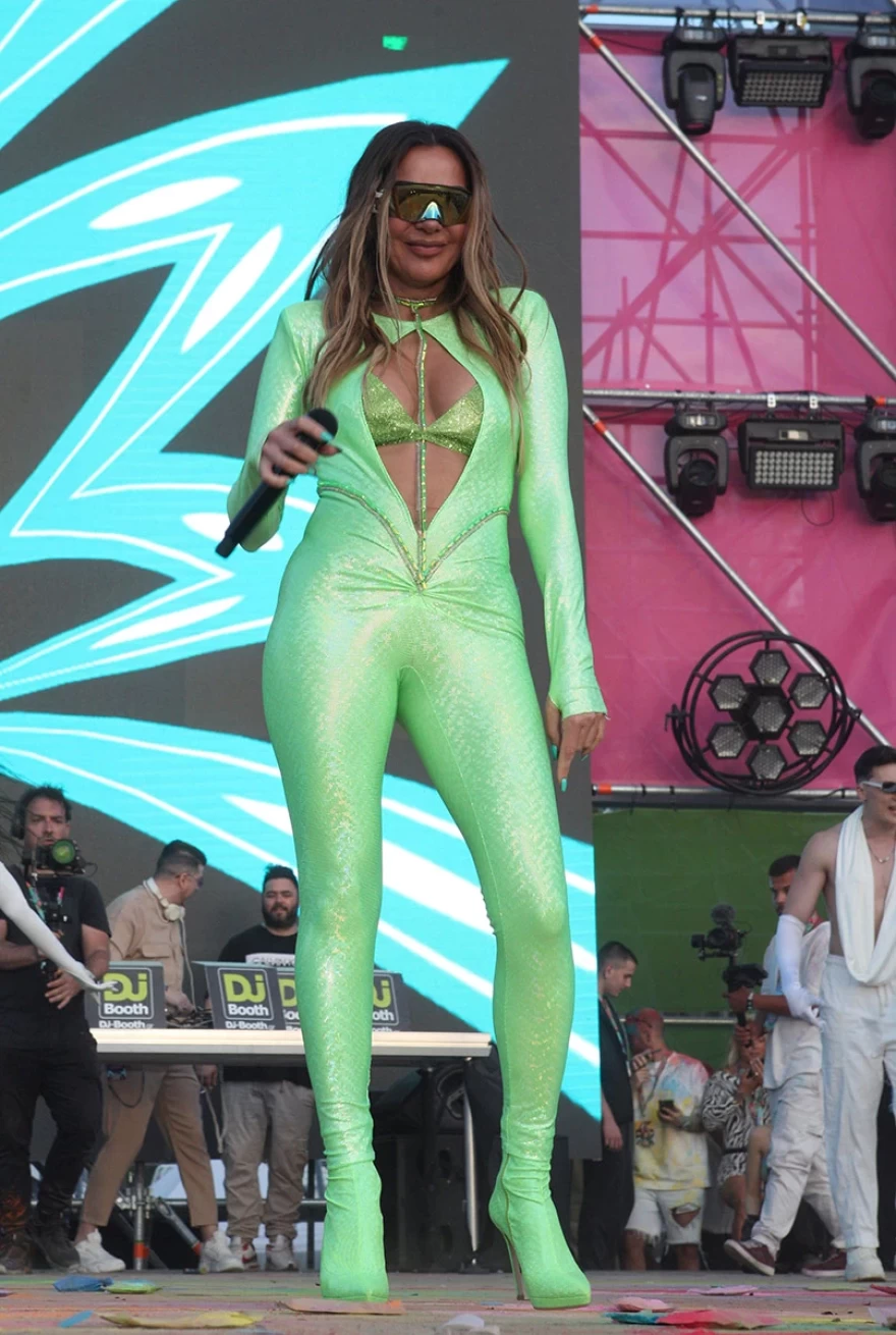 βανδή πράσινη φόρμα