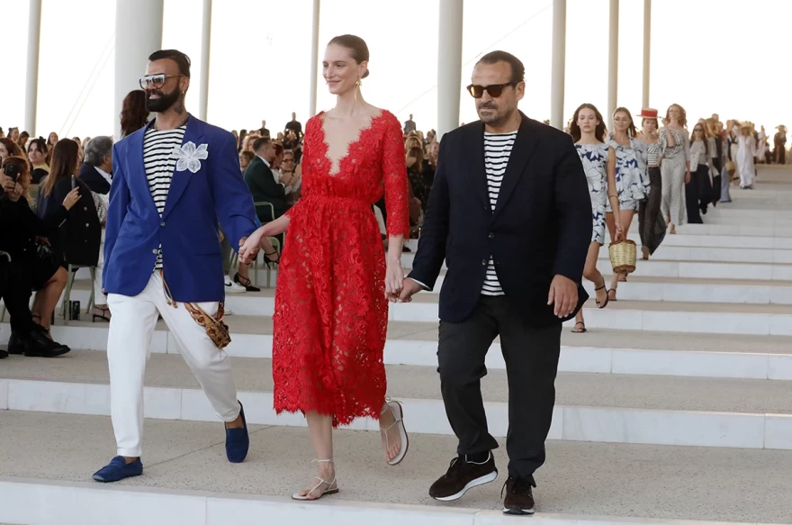 επίδειξη μόδας ζούλιας