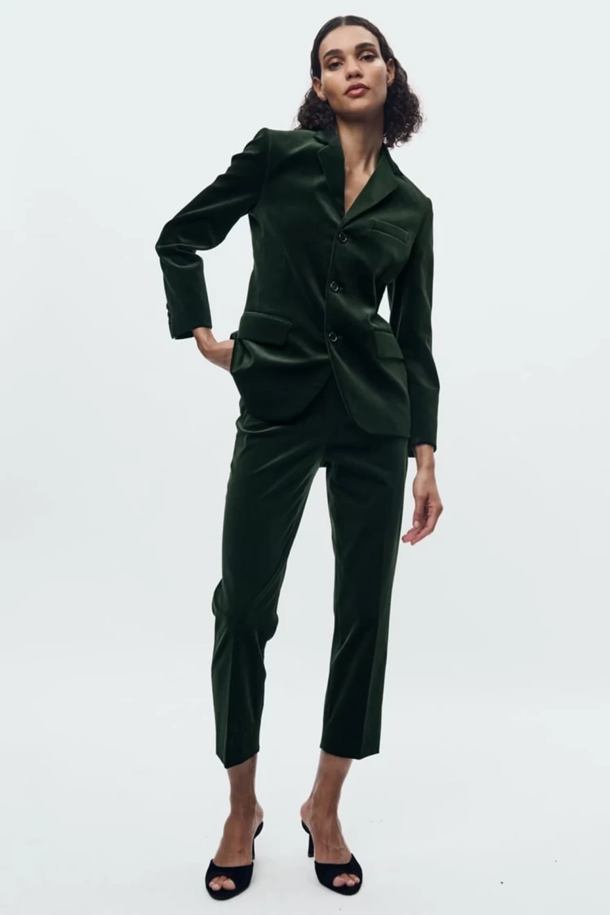 κοστούμι βελούδο