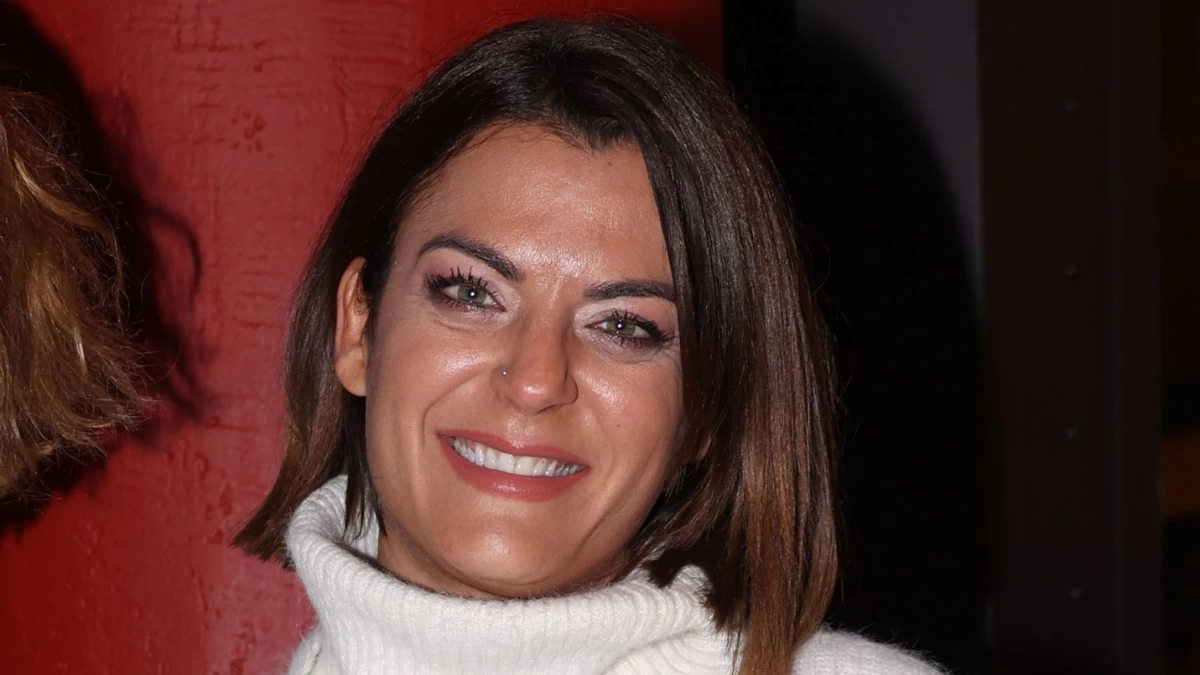 Δάκρυσε με το που τους είδε - Η εντυπωσιακή έκπληξη στη Χριστίνα Βραχάλη λίγο πριν γεννήσει (Βίντεο)