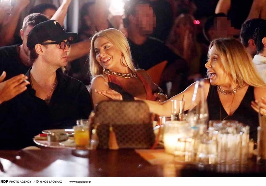 Νίνο Ζόζεφιν πρώτη επίσημη δημόσια εμφάνιση