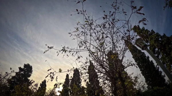 Καιρός (14/12): Ηλιοφάνεια με αραιές συννεφιές - Έρχονται τοπικές βροχές σε συγκεκριμένες περιοχές