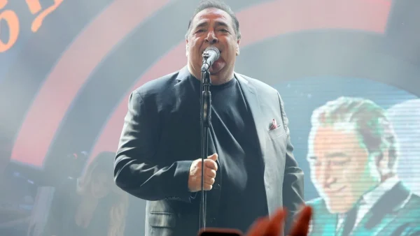 Βασίλης Καρράς: «Σήμερα κλαίω! Καλό σου ταξίδι» - Καταρρακωμένος ο βαφτισιμιός του