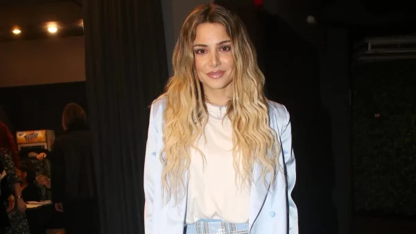 Χωρίς συχνή και εντατική γυμναστική - Οι αναλογίες της Ζόζεφιν με αποκαλυπτικό κορμάκι ''κόβουν'' την ανάσα