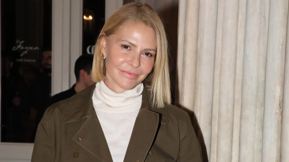 Τζένη Μπαλατσινού: Βόλτα με τον ξανθό της ''άγγελο'' στο βουνό - Έχει μεγαλώσει πολύ ο μικρός της γιος