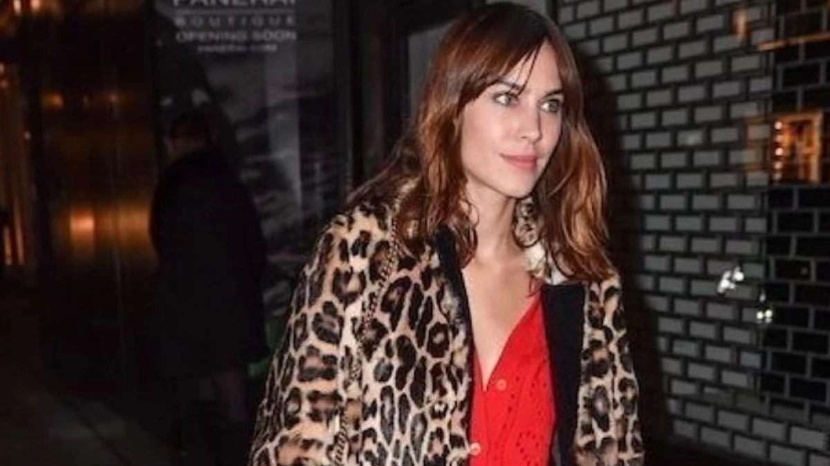 Το λεοπάρ παλτό είναι πιο ευέλικτο από όσο νομίζεις - Και μια καλή εναλλακτική στο total black