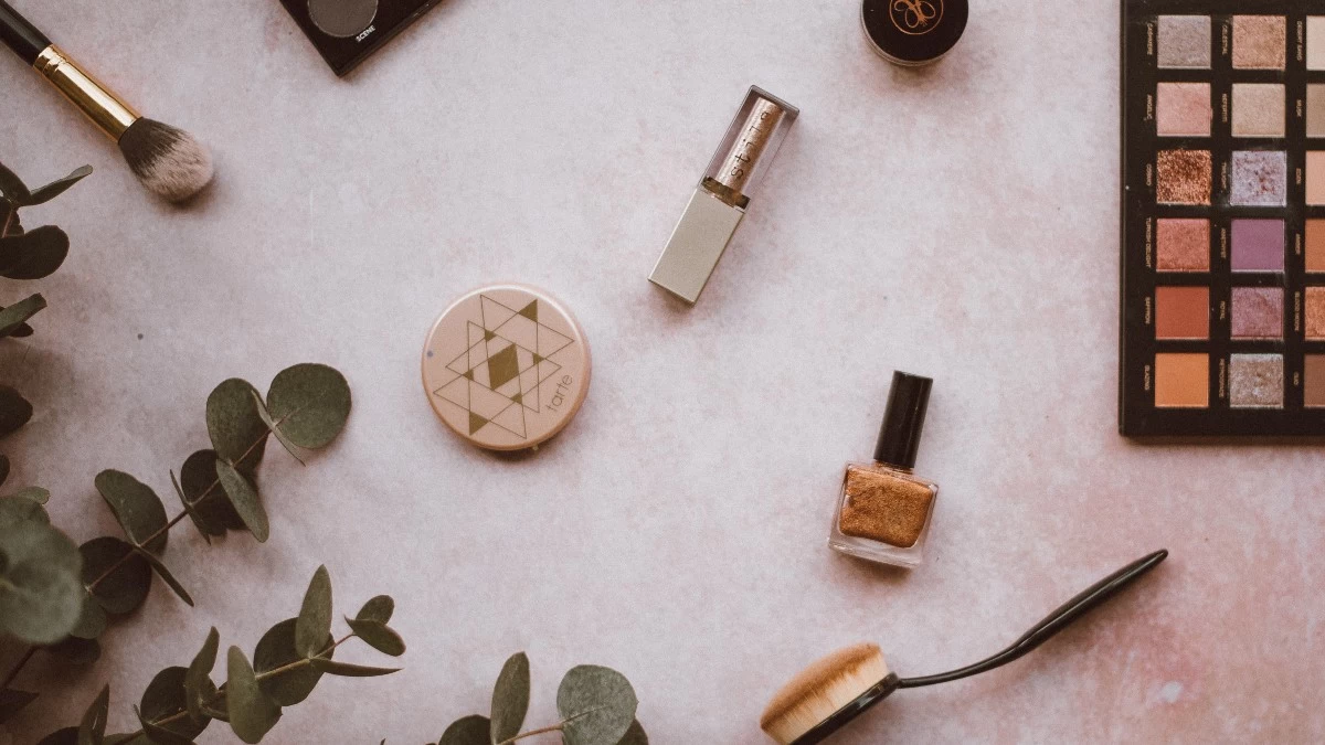 Best of... Tα καλύτερα 9 προϊόντα ομορφιάς για πρόσωπο, μαλλιά, σώμα & μακιγιάζ για αυτήν την εβδομάδα!