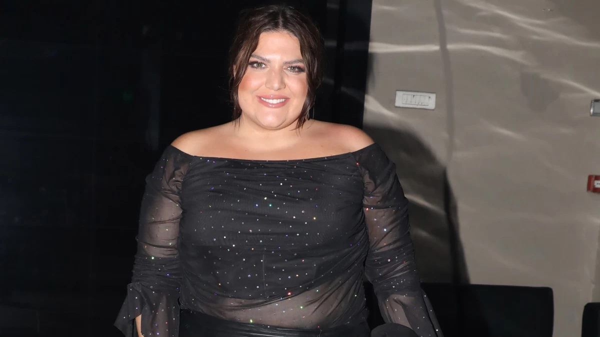 «Ξαφνικά εμφανίζεται ένας τύπος απο μακριά με ένα...» - Η απρόσμενη συνάντηση της Δανάης Μπάρκα σε βραδινή της έξοδο