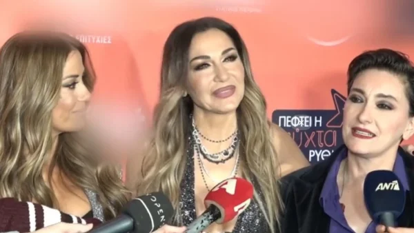 «Υπάρχει μία αγωνία πάντα...» - Τα πρόσωπα που έκαναν τη Δέσποινα Βανδή να έχει τρακ πριν ανέβει στη σκηνή