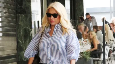 «Είναι πολύ άβολο και πολύ βαρύ, δεν ξέρεις από πού να πιαστείς...» - Συγκλονισμένη η Ελένη Μενεγάκη από τον θάνατο του Νίκου Φλωρινιώτη