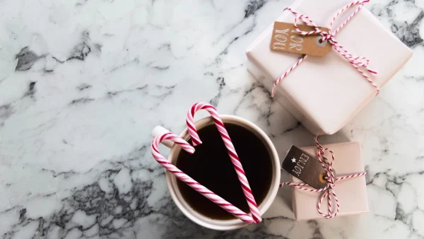 Εορτολόγιο: Ποιοι γιορτάζουν σήμερα, Δευτέρα 18 Δεκεμβρίου