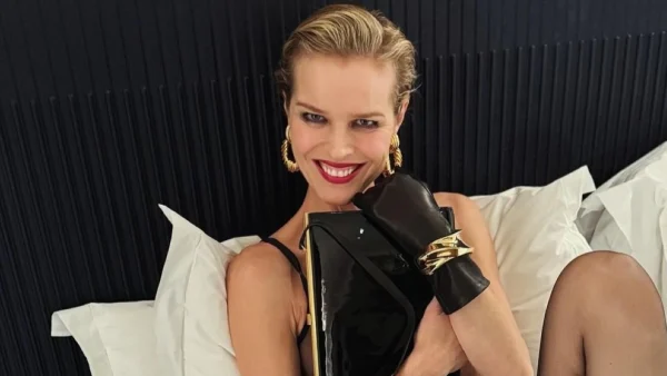 5 γυναίκες πάνω από τα 50 προτείνουν το δικό τους party look για την Πρωτοχρονιά