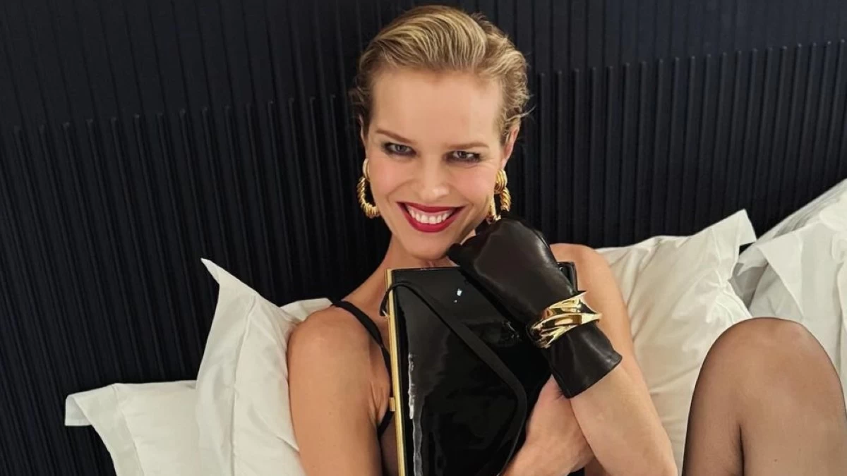 5 γυναίκες πάνω από τα 50 προτείνουν το δικό τους party look για την Πρωτοχρονιά