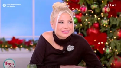 Fay's Time: "Μπούκαρε" στο πλατό του ΣΚΑΙ και έτρεξε στην αγκαλιά της μητέρας της - Η έκπληξη σε συνεργάτιδα της Φαίης Σκορδά από την κόρη της στον αέρα