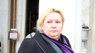 «Γίνεται ένα λάθος, έπρεπε να...» - Η συγκλονιστική εξομολόγηση της Καίτης Φίνου για το πρόβλημα της υγείας της