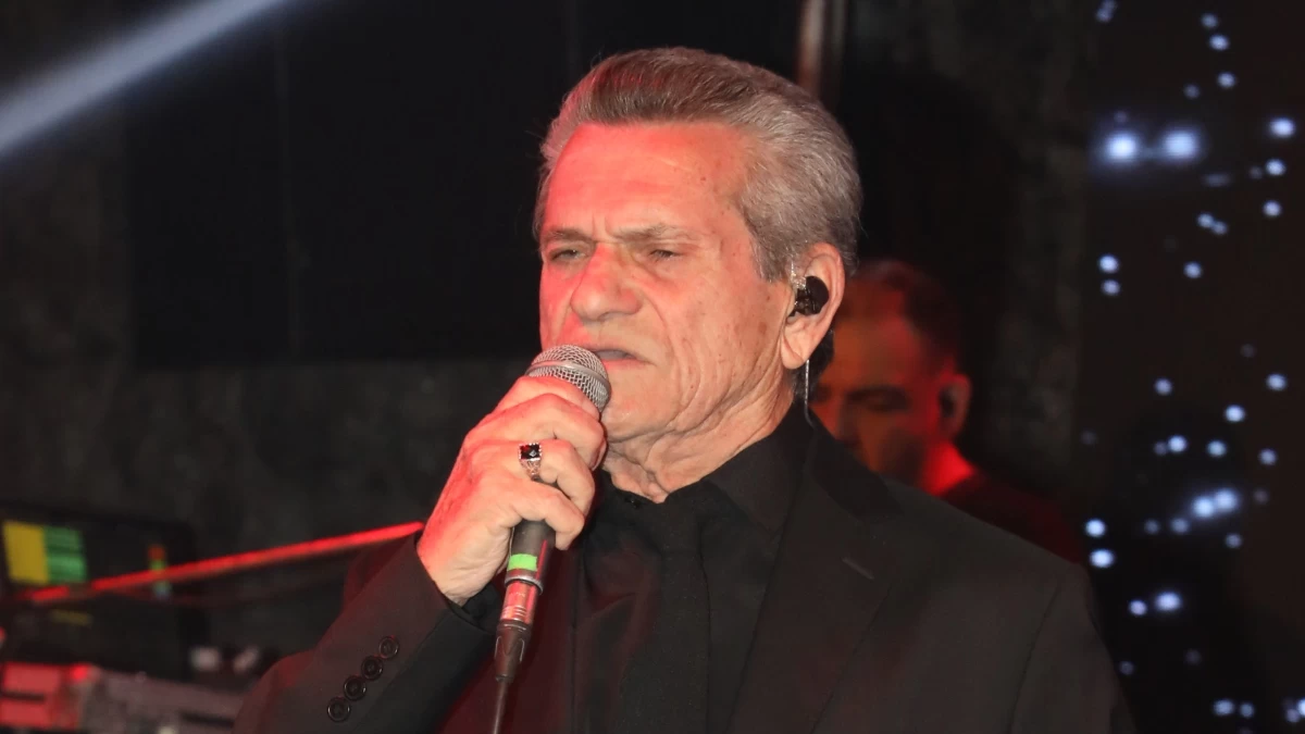 Μελαχρινός με μούσια - Ίδιος ο πατέρας του ο 26χρονος γιος του Γιώργου Μαργαρίτη, Κωνσταντίνος (Φωτογραφίες)