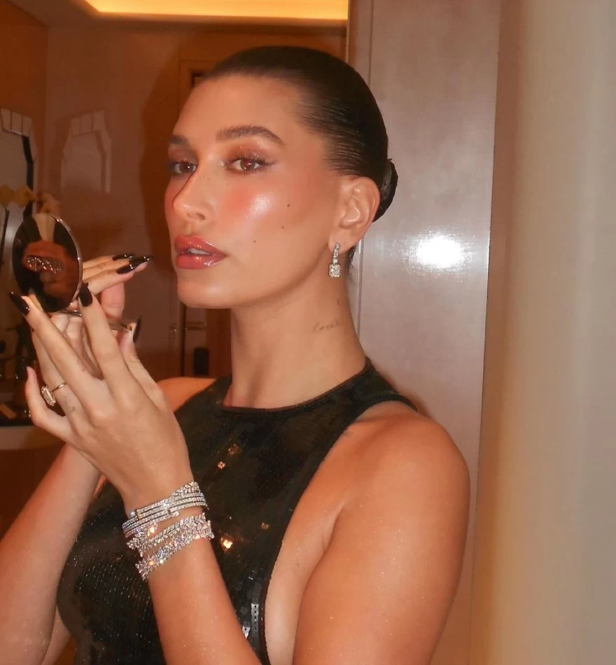 haileybiber_manicure