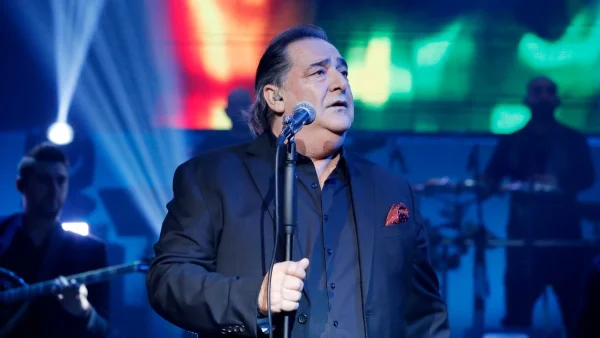 Βασίλης Καρράς: «Ήταν κλινήρης στο κρεβάτι» - Αποκαλύψεις για τις τελευταίες ημέρες πριν την ανακοπή καρδιάς