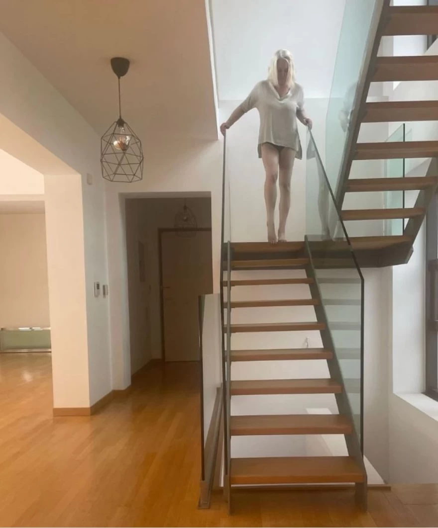 Ρούλα Κορομηλά -  Σκάλα