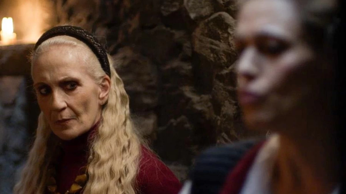 Η Μάγισσα: Αποκάλυψη! Η Κυπριανή έκαψε ζωντανή την μάνα της Θεοφανώς!