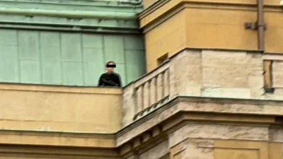Μακελειό σε πανεπιστήμιο στην Πράγα: 11 νεκροί και 30 τραυματίες μετά από πυροβολισμούς - Ανατριχιάζουν τα βίντεο και οι φωτογραφίες με τον δράστη