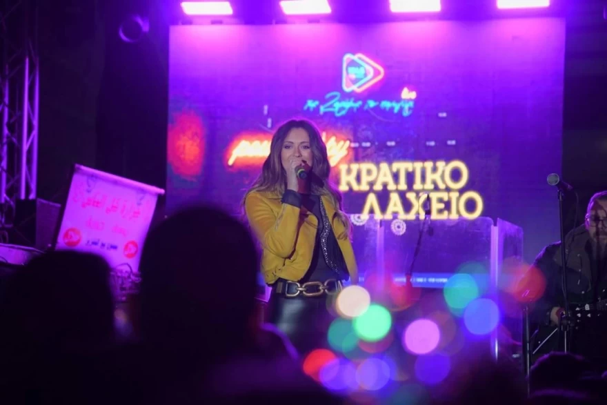 «Θα περνάω καλά» με Νίκο Μακρόπουλο στη Βαρβάκειο