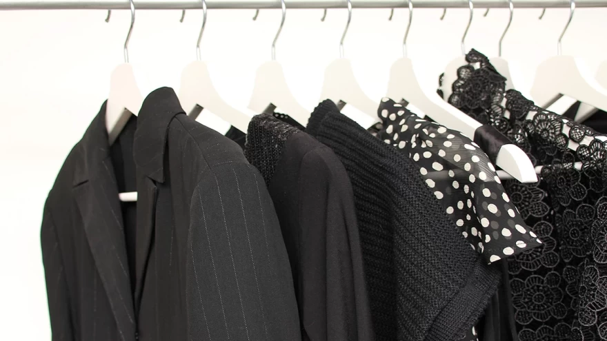 ρούχα ντουλάπα