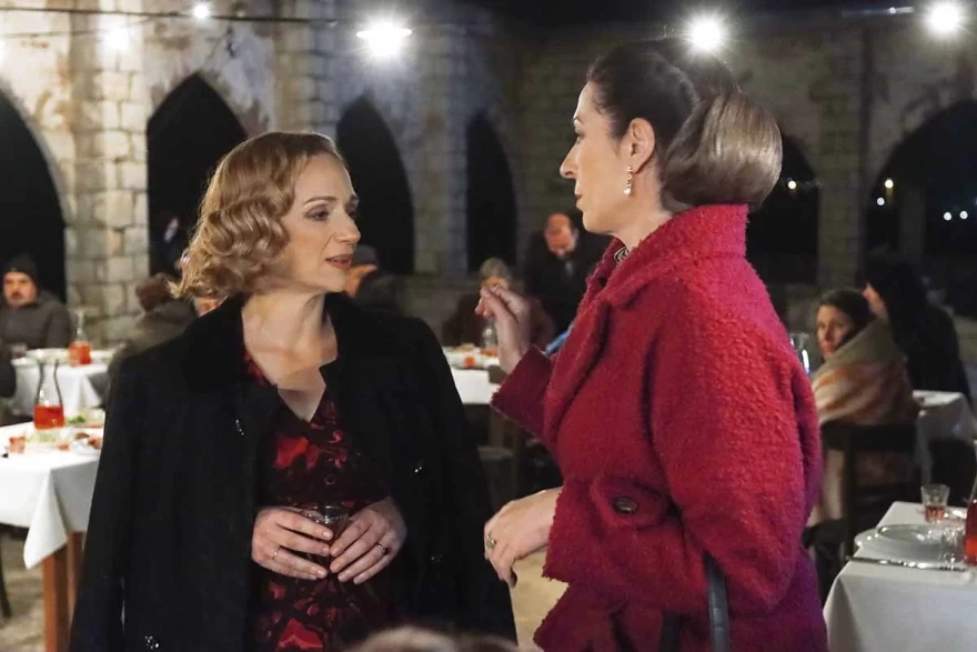 Μαρία Καλλιμάνη, Αθηνά Μαξίμου