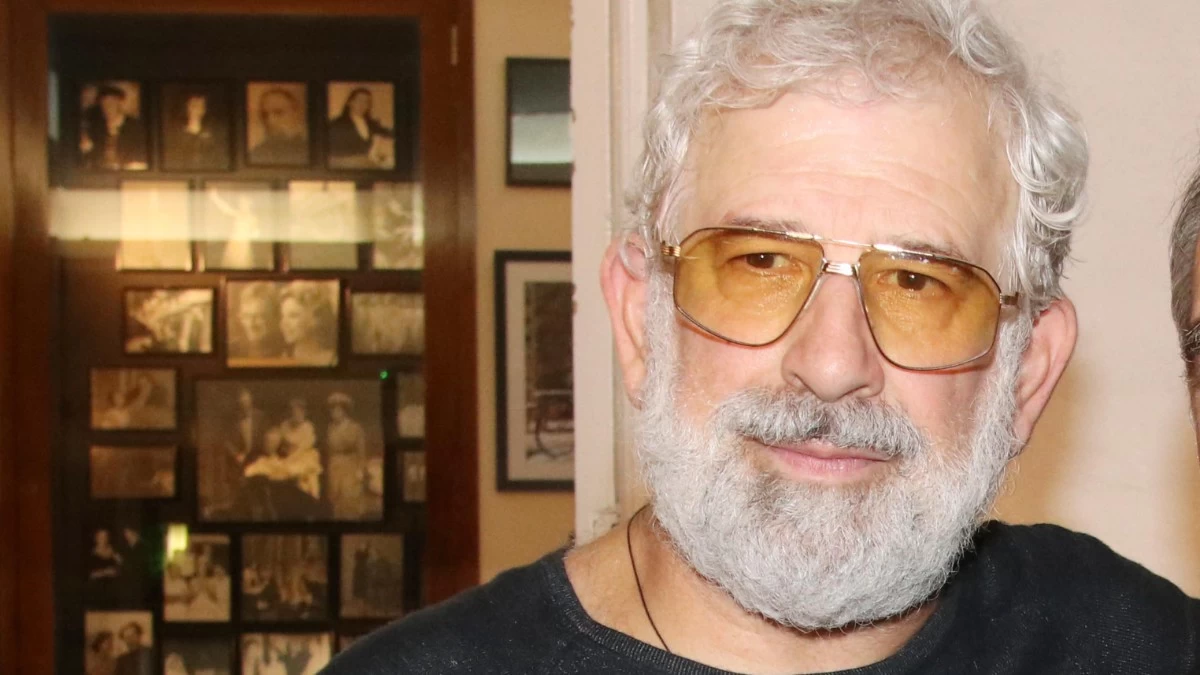 Επιστρέφει στο θέατρο ο Πέτρος Φιλιππίδης; Οι 3 προτάσεις που έχει δεχτεί