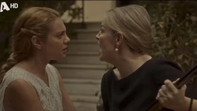 Το Προξενιό της Ιουλίας: «Τι έκανες; Θα σκοτώσω κι εσένα κι αυτόν τον άτιμο» - Την αρπάζει και τη χτυπάει ενώ "κουβαλάει" το μωρό της