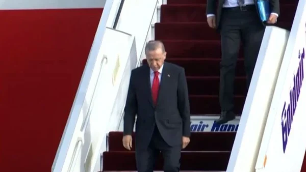 Η άφιξη του Τούρκου προέδρου, Ρετζέπ Ταγίπ Ερντογάν στην Ελλάδα - Η συνάντηση με τον Κυριάκο Μητσοτάκη