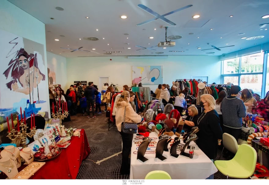 Πρώτη εμφάνιση Βαρδινογιάννη χωρισμός