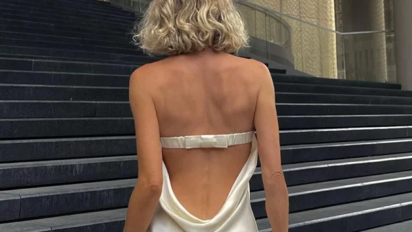 "Τι να φορέσω σε έναν χειμερινό γάμο;" - 15 φορέματα για υπέρκομψες καλεσμένες