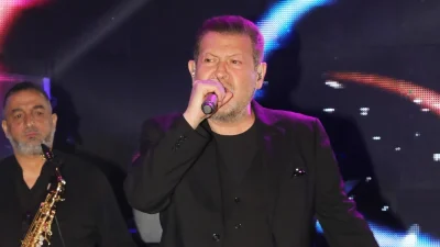 Στο νοσοκομείο ο Χάρης Κωστόπουλος - Ακυρώνονται οι εμφανίσεις του