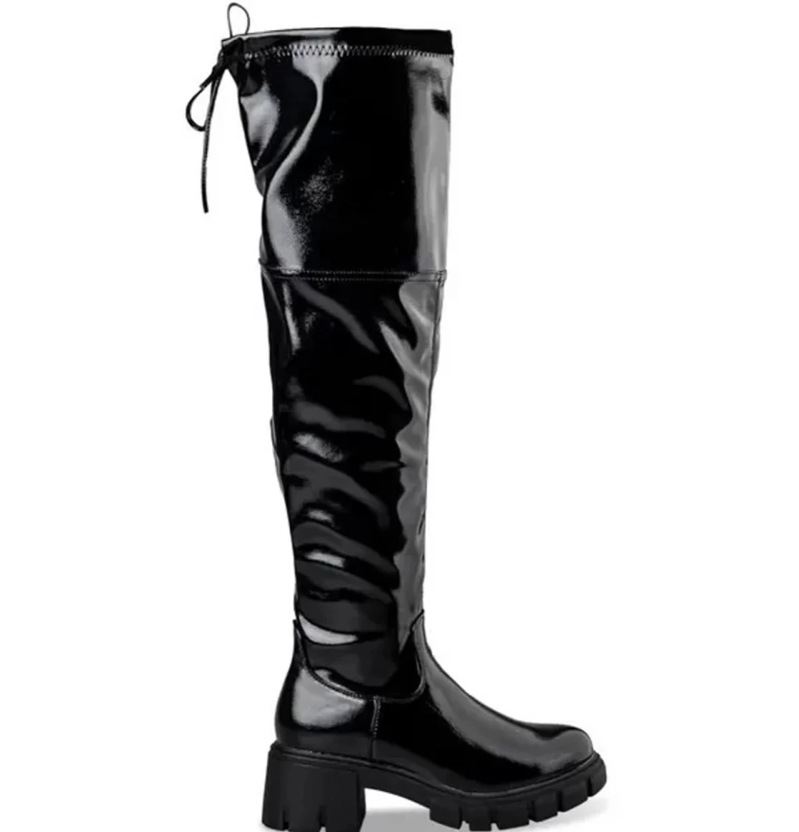 μαύρες μπότες