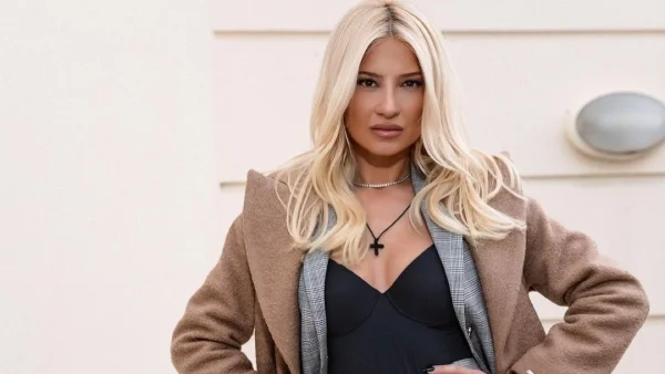 Φαίη Σκορδά: Χορεύει λάτιν και εντυπωσιάζει – Δείτε βίντεο