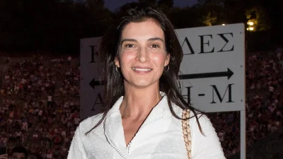 Αντιγόνη Κουλουκάκου: Φούσκωσε απότομα η κοιλίτσα της - Νέα ολόσωμη φωτογραφία της εγκυμονούσας ηθοποιού