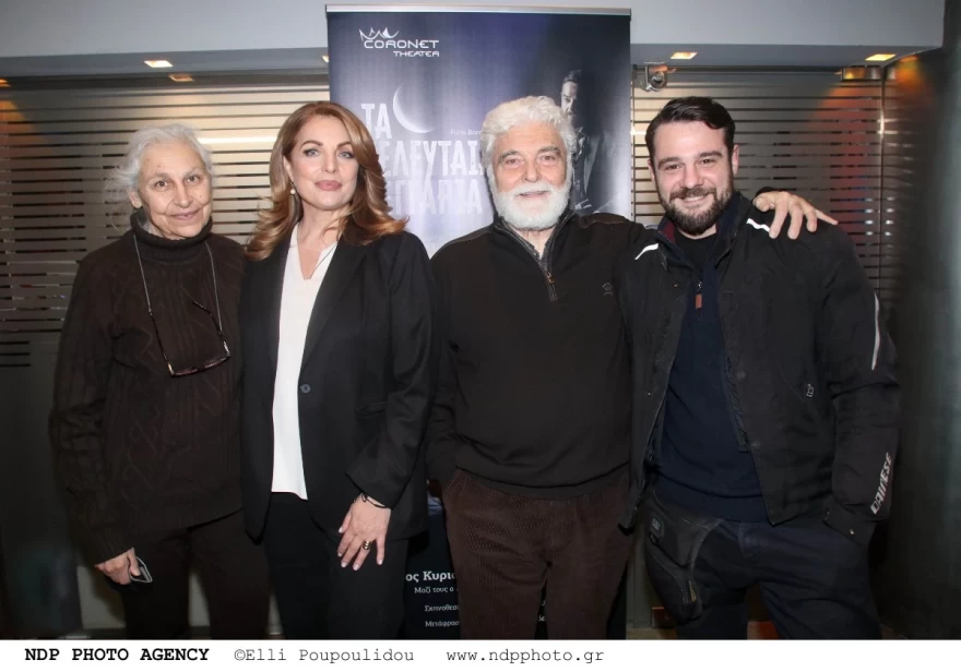 Με τη σκηνοθέτιδα της παράστασης Ρέινα Εσκενάζυ και τους συμπρωταγωνιστές της, Στέφανο Κυριακίδη και Δημήτρη Λιακόπουλο