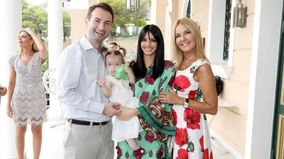 Άννα Μπεζάν: Δάκρυσε όταν άνοιξε το δώρο της Χριστίνας Παππά για τη γιορτή της