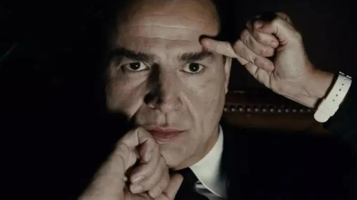 Balenciaga: Η τηλεοπτική σειρά για τον θρυλικό Ισπανό σχεδιαστή και 6 πράγματα που πρέπει να γνωρίζεις