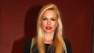 Βίκυ Κάβουρα: Η πρώτη ανάρτηση με φουσκωμένη κοιλίτσα στον 5ο μήνα της εγκυμοσύνης της - ''Λιώνει'' από χαρά η ηθοποιός