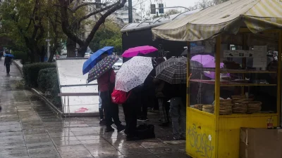 Καιρός 18/1: Τοπικές βροχές και μεμονωμένες καταιγίδες - Ανεβαίνει η θερμοκρασία