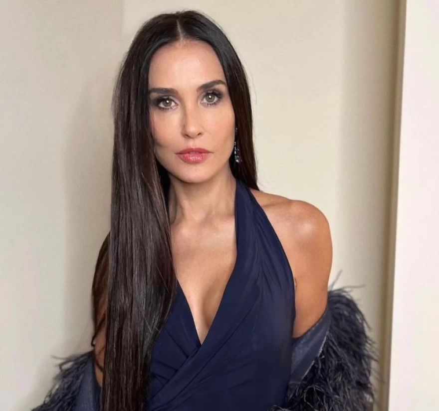 demi_moore_makeup_mascara