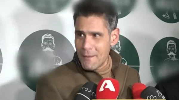 Δημήτρης Ουγγαρέζος: «Πληρώνομαι για αυτό» - Η απάντηση στην δήλωση του Γιώργου Λιάγκα περί κόντρας τους