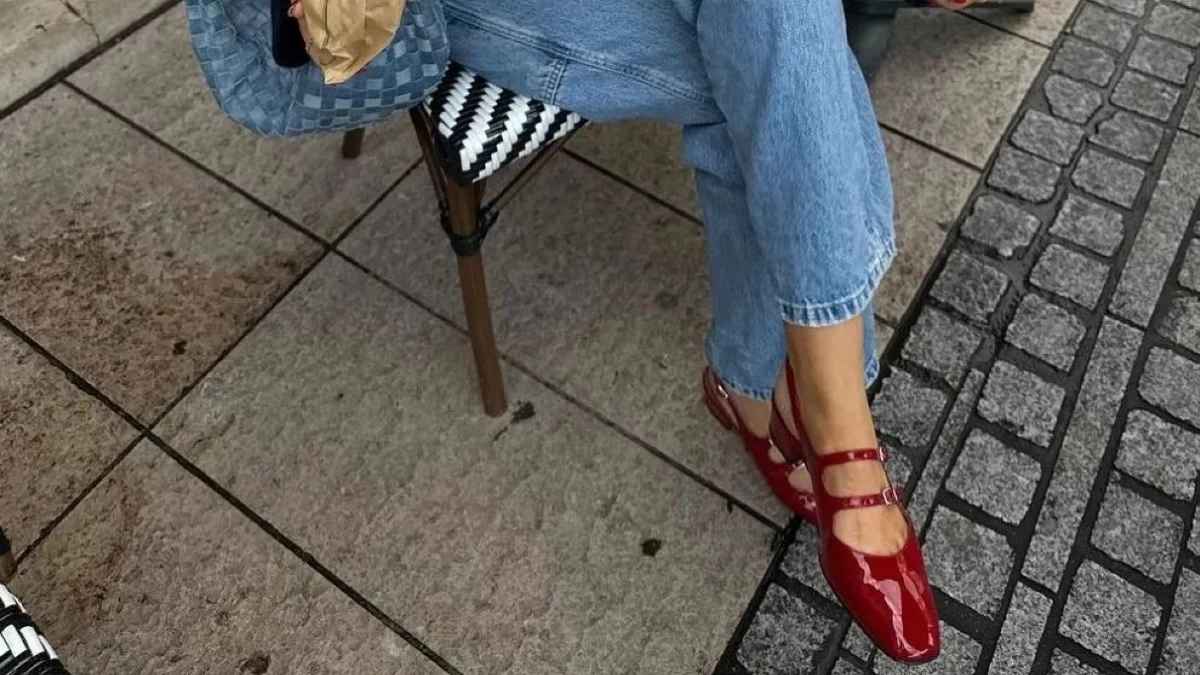 Φλατ παπούτσια: 9 υπέρκομψα outfits για να τα συνδυάσεις το 2024