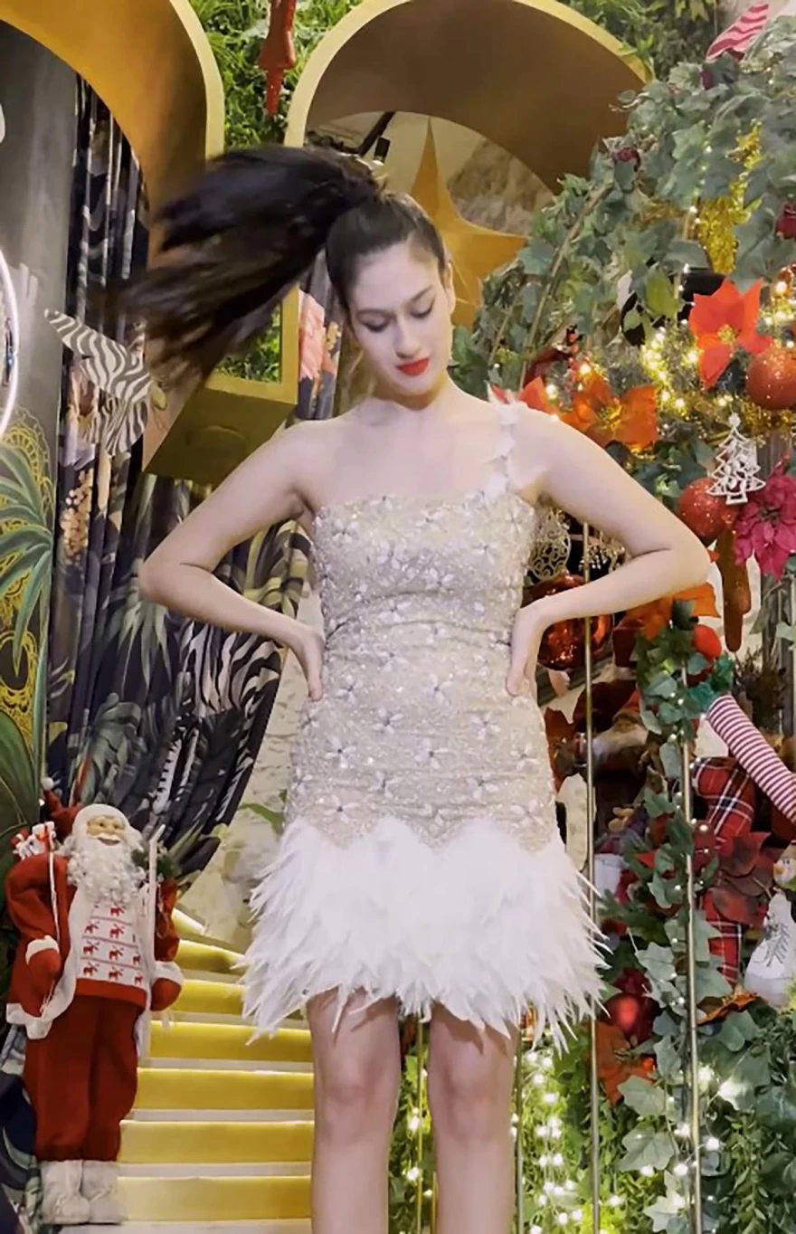 φλοραλ φόρεμα