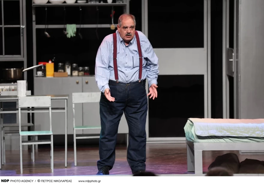 Ο Γιώργος Σουξέ που πρωταγωνιστεί στο Ναυάγιο τη νέα σειρά του Mega